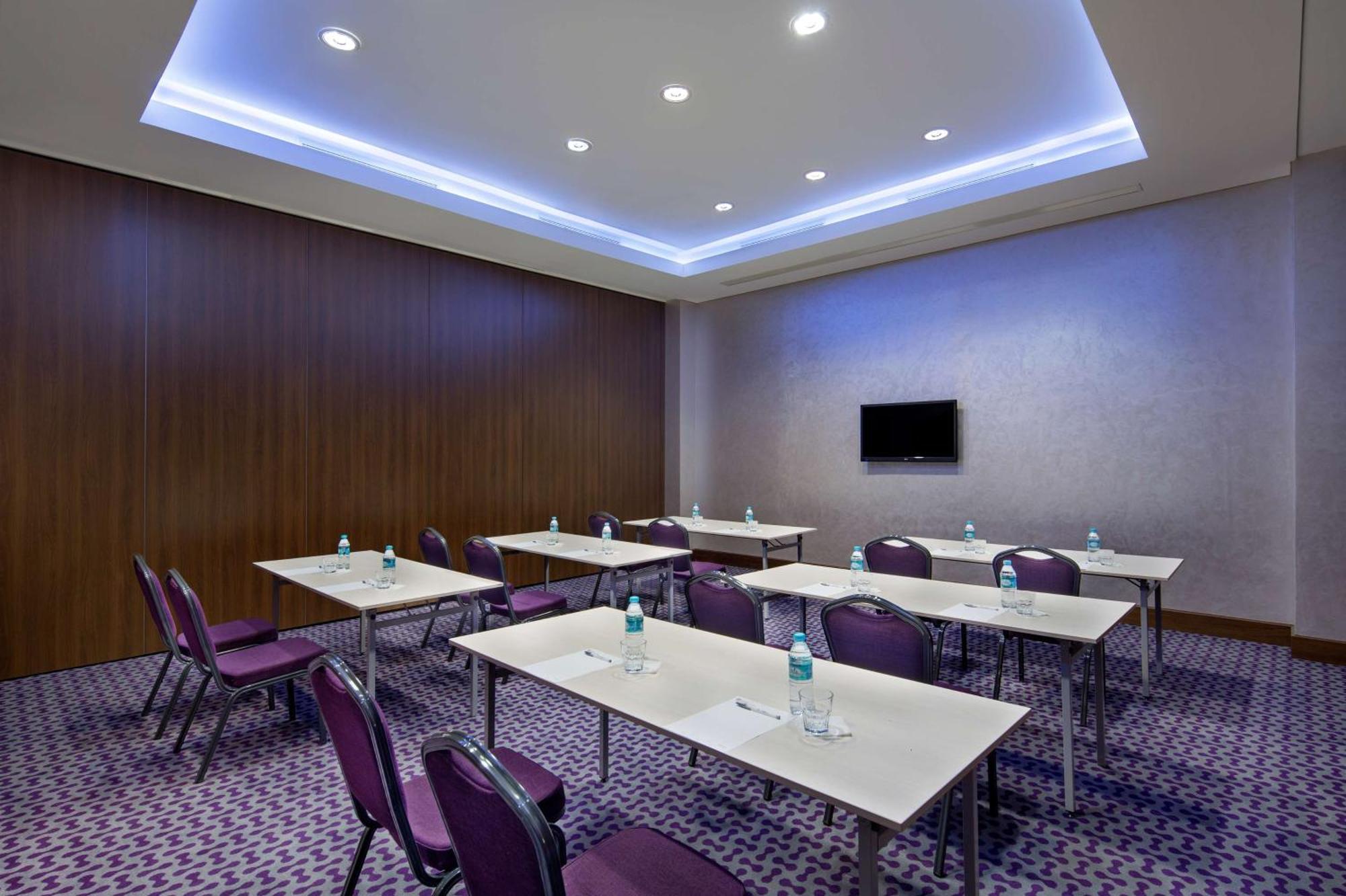 Hampton By Hilton Istanbul Kayasehir Hotel Eksteriør billede