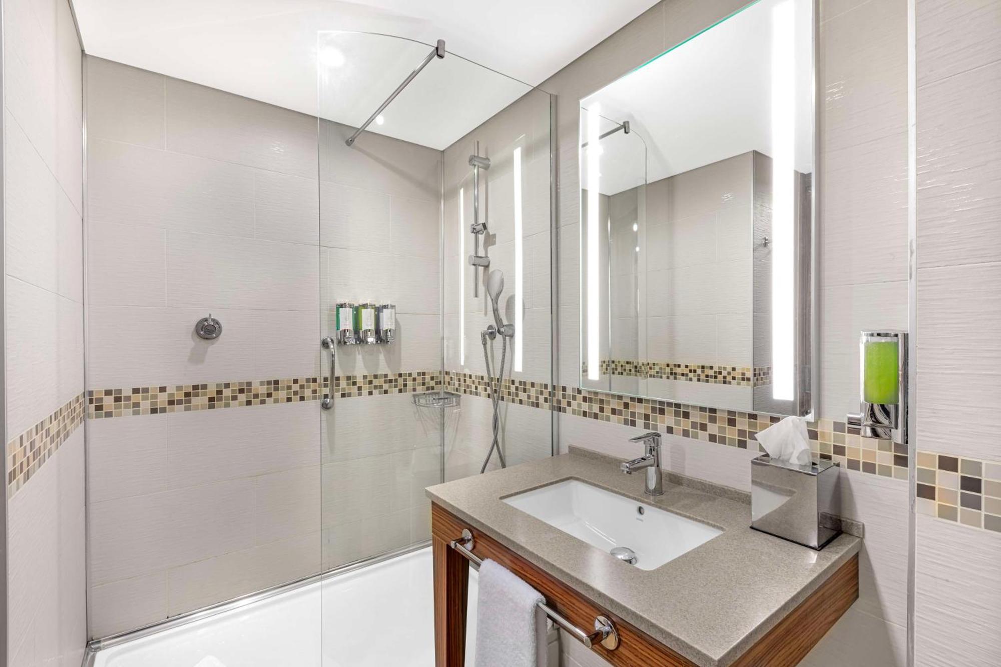 Hampton By Hilton Istanbul Kayasehir Hotel Eksteriør billede