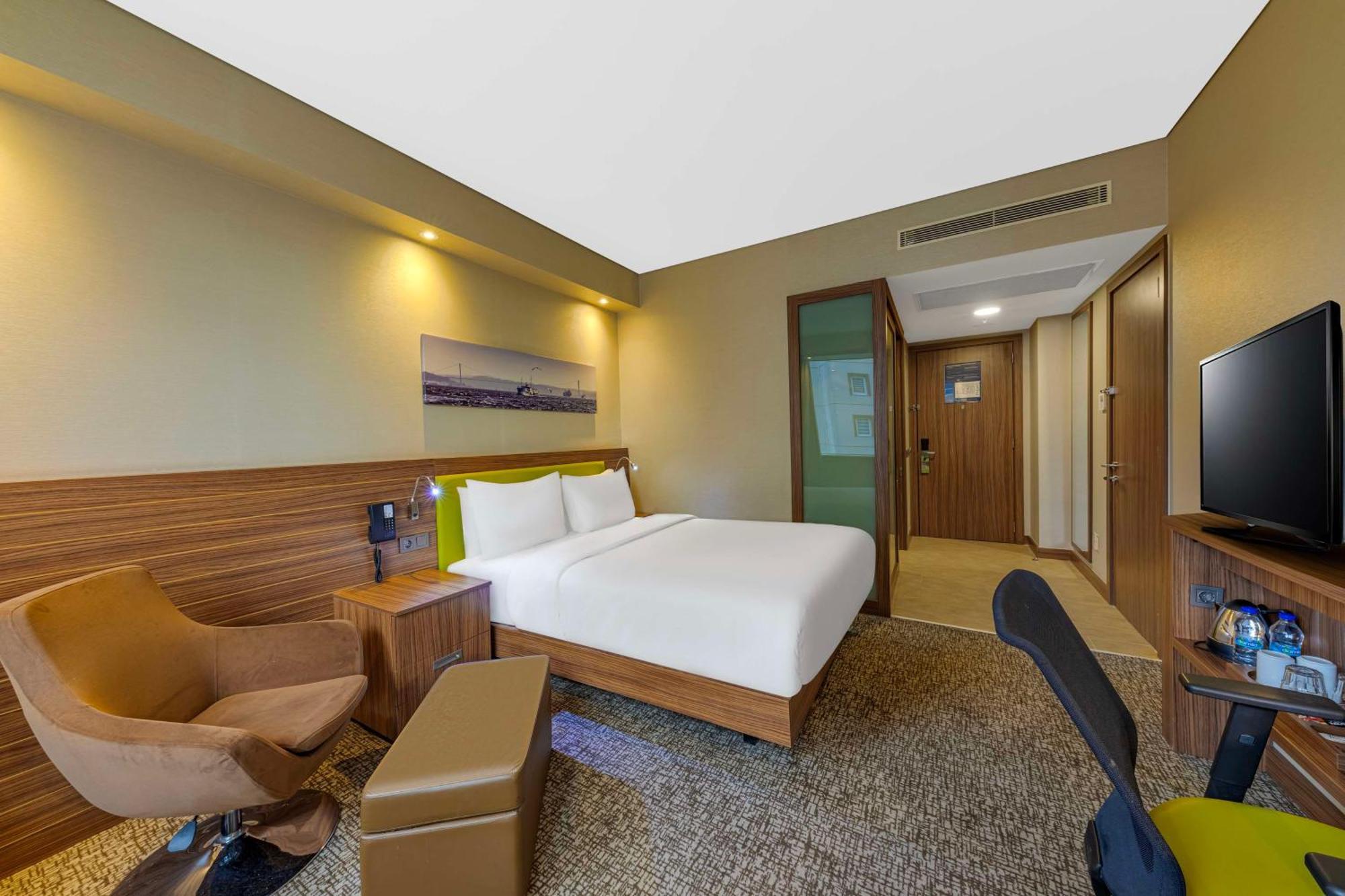 Hampton By Hilton Istanbul Kayasehir Hotel Eksteriør billede