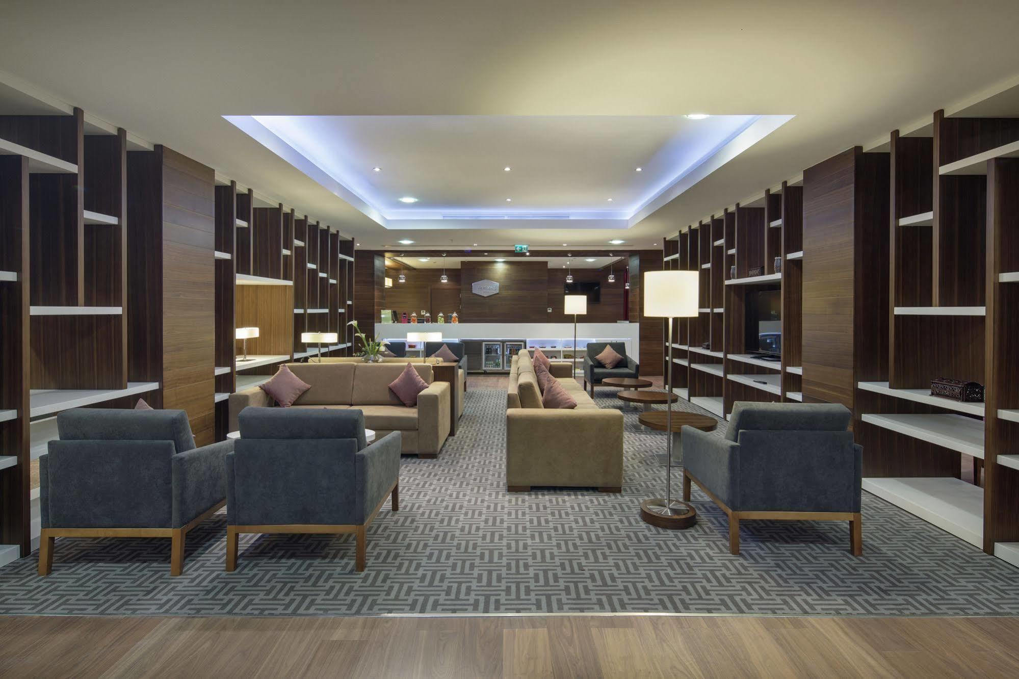 Hampton By Hilton Istanbul Kayasehir Hotel Eksteriør billede