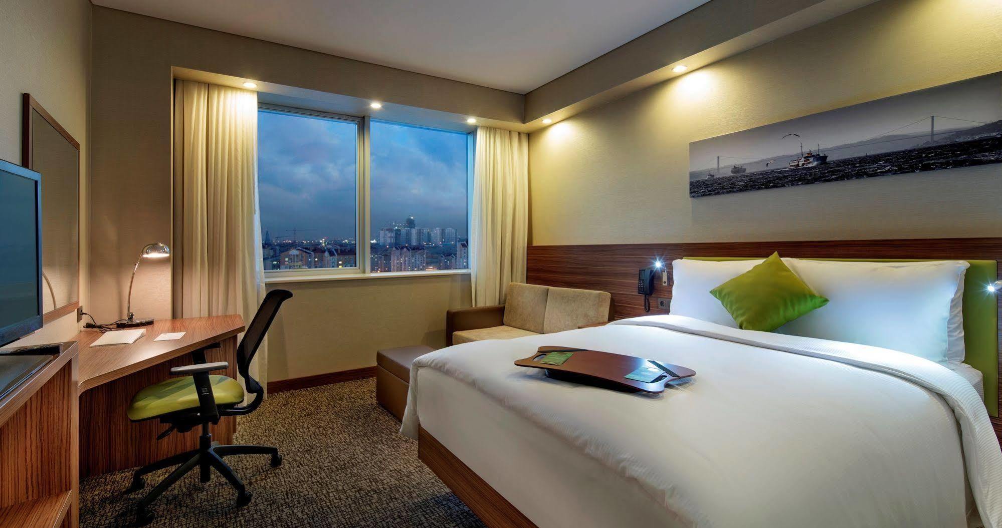 Hampton By Hilton Istanbul Kayasehir Hotel Eksteriør billede